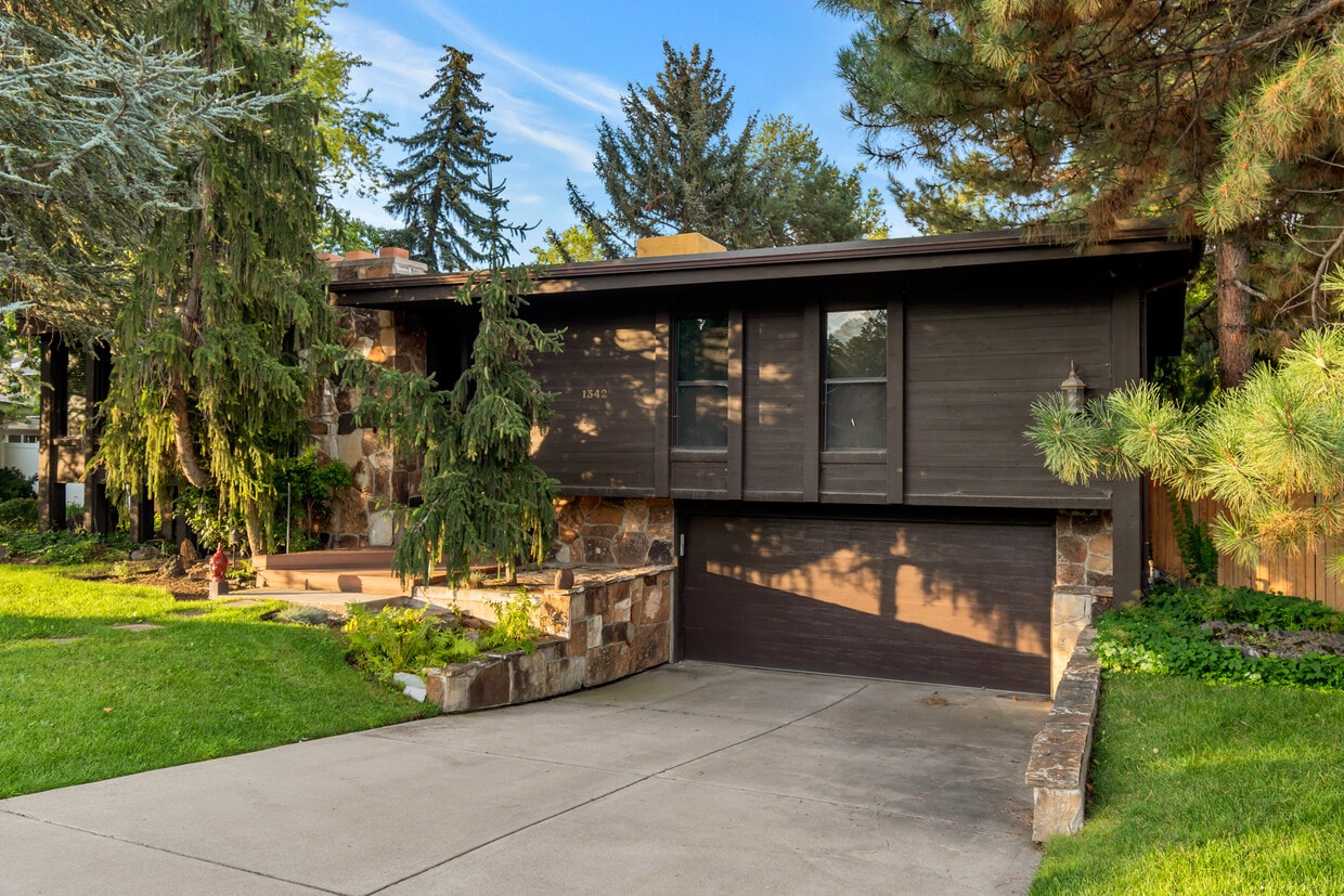Photo - 1342 E 5440 S (Murray, UT)