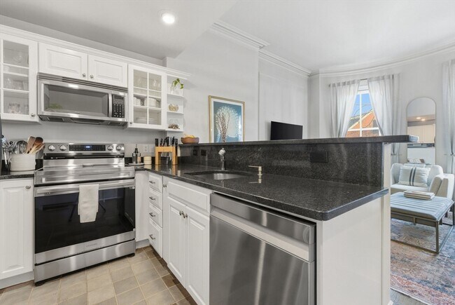 Foto del edificio - 80 W Concord St