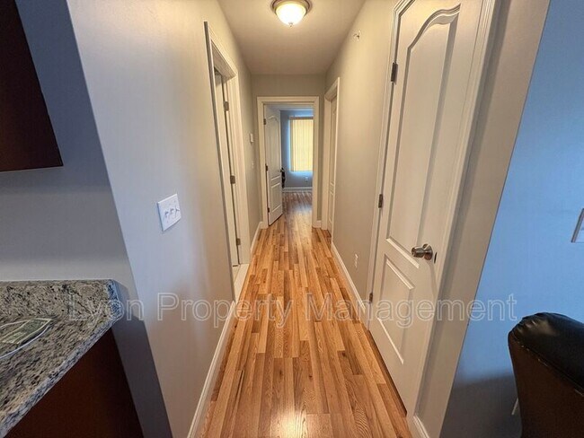 Foto del edificio - 9 Gray Coach Ln