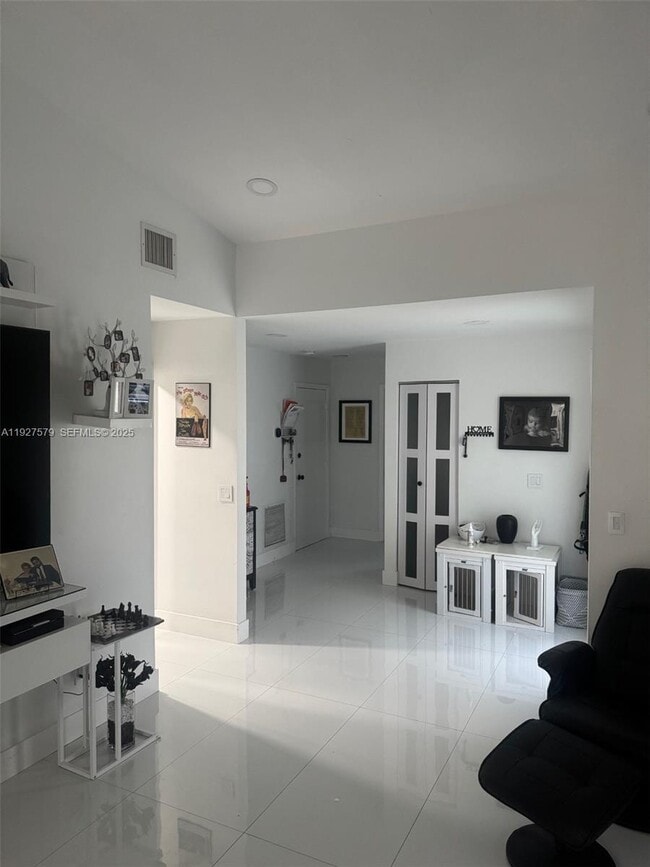 Foto del edificio - 1131 SW 110th Ave