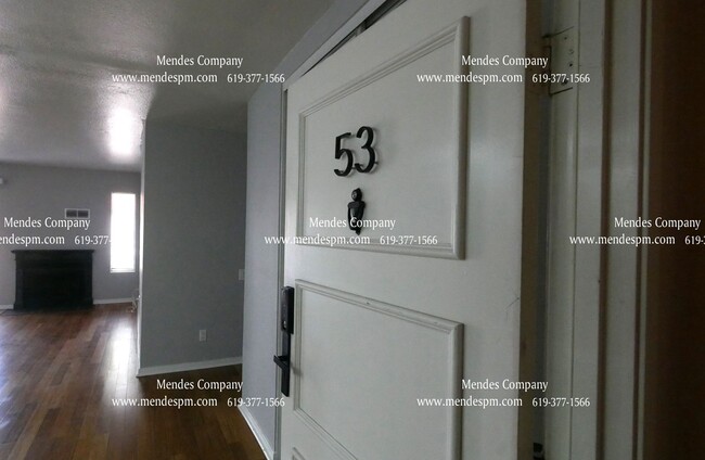 Foto del edificio - Modern 2-Bed, 2-Bath Condo in Golden Hill!...