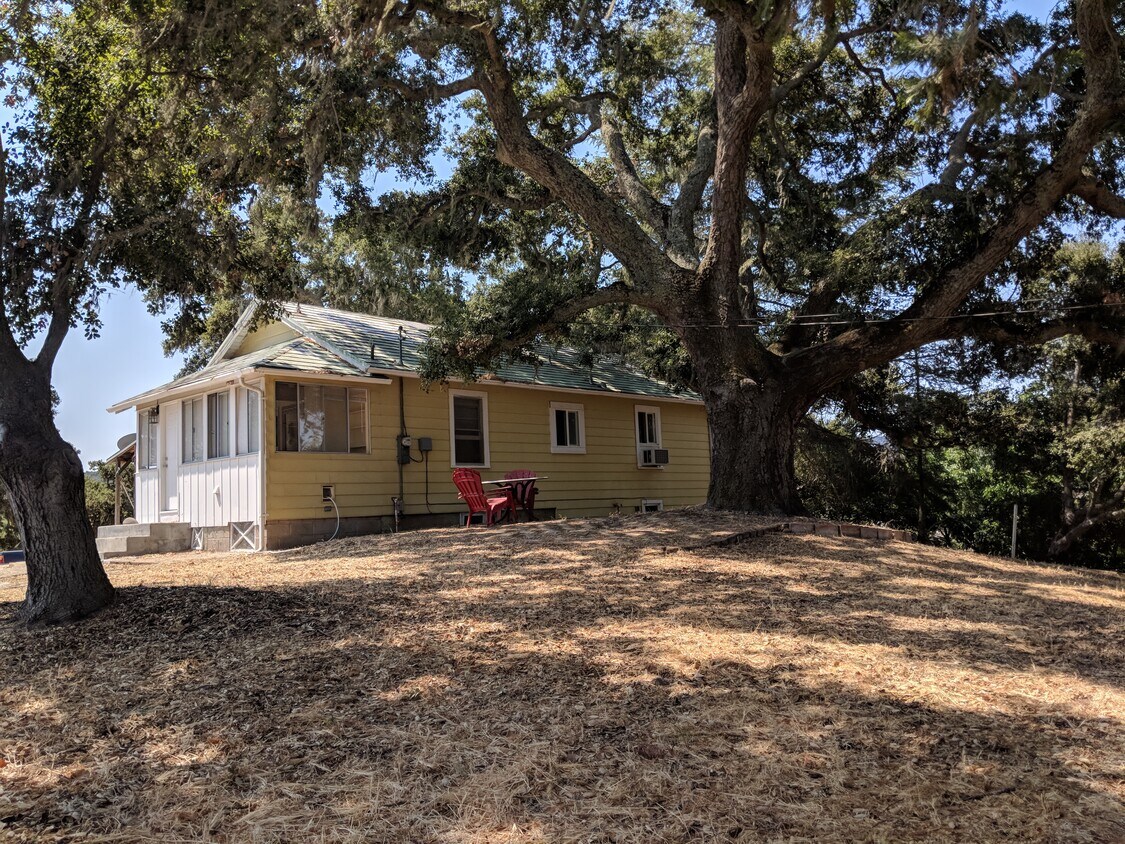 Foto principal - 5705 Portola Ave