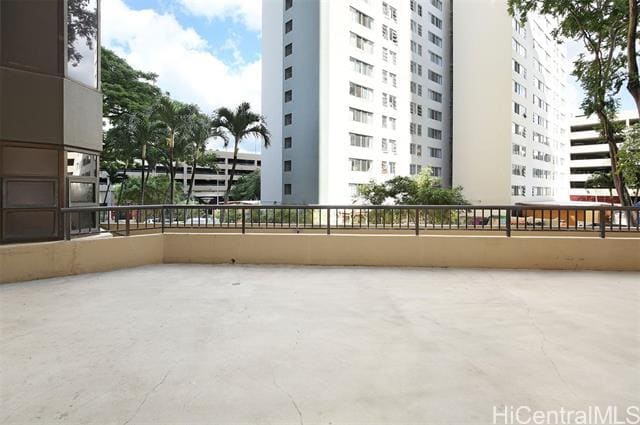 Building Photo - 60 N Beretania St