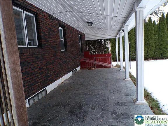 Foto del edificio - 2250 Siegfried Ave