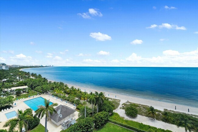 Foto del edificio - 600 Grapetree Dr