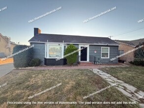 Building Photo - 922 S Vicentia Ave