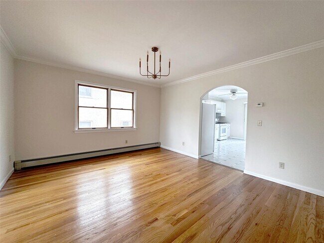 Foto del edificio - 150 Bennett Ave