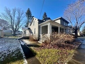 Building Photo - 7 N Jefferson St