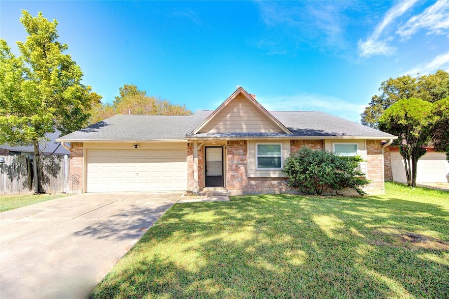 Foto principal - 11643 Corkwood Dr