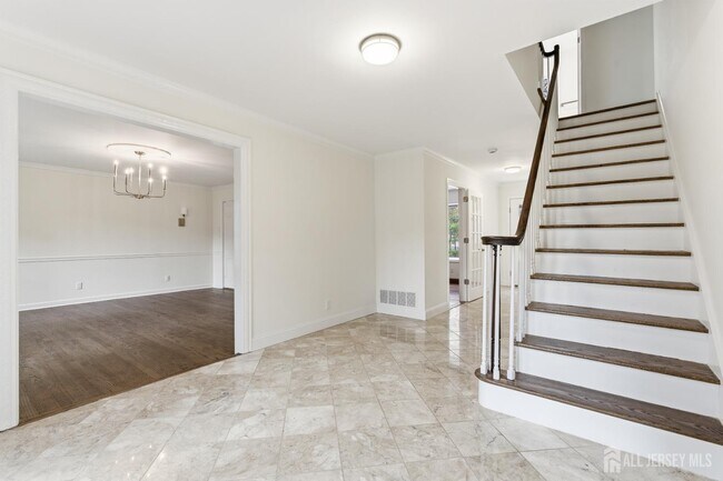 Building Photo - 28 Southfield Rd