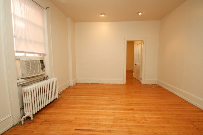 Building Photo - 1715 Spruce St