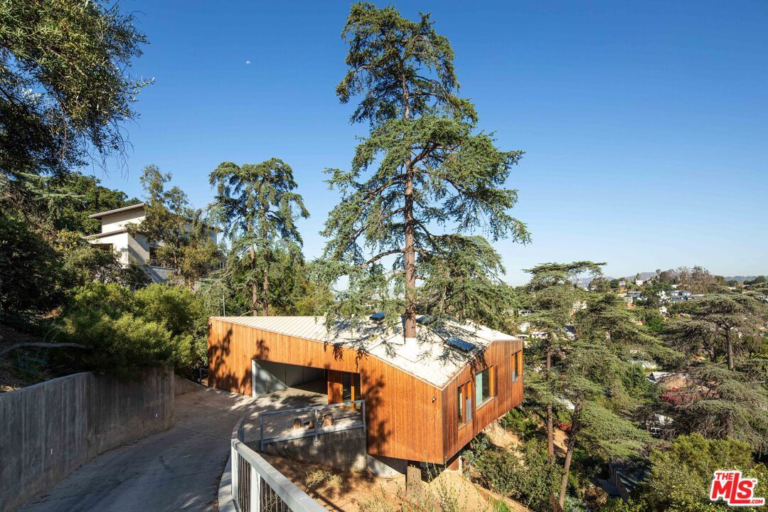 Foto principal - 1955 Park Dr