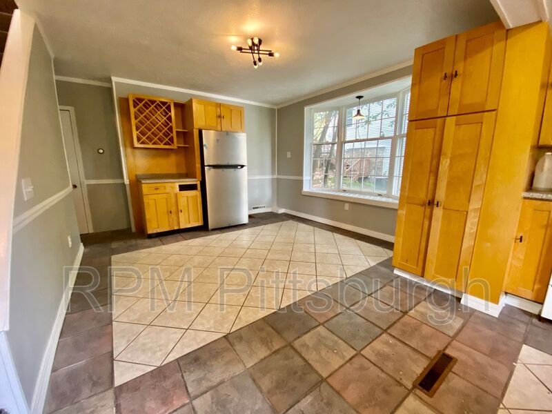 Primary Photo - 614 Stanton Ave