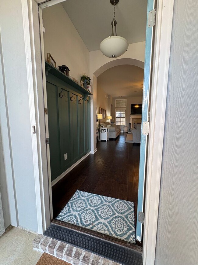 Building Photo - Woodland Creek Rental