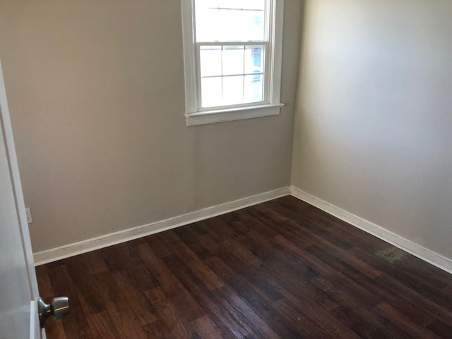 Building Photo - 127 Virginia Ave