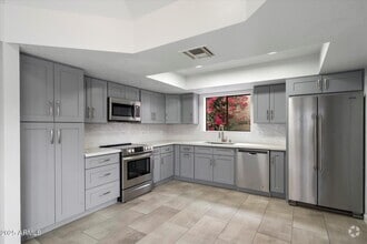 Building Photo - 7245 E Buena Terra Way