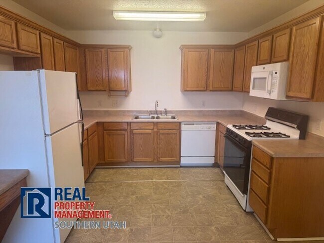 Foto del edificio - 628 W Evans Ridge Cir