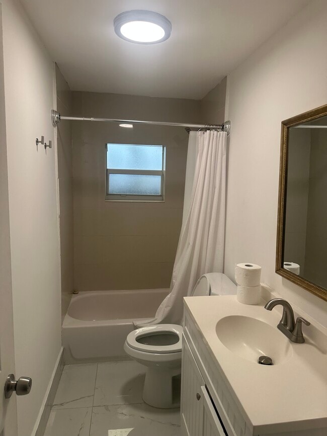 Photo - 1020 NW 55th St House