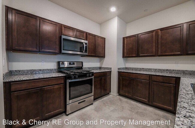Foto del edificio - 4 br, 3 bath House - 2625 Piroli Street
