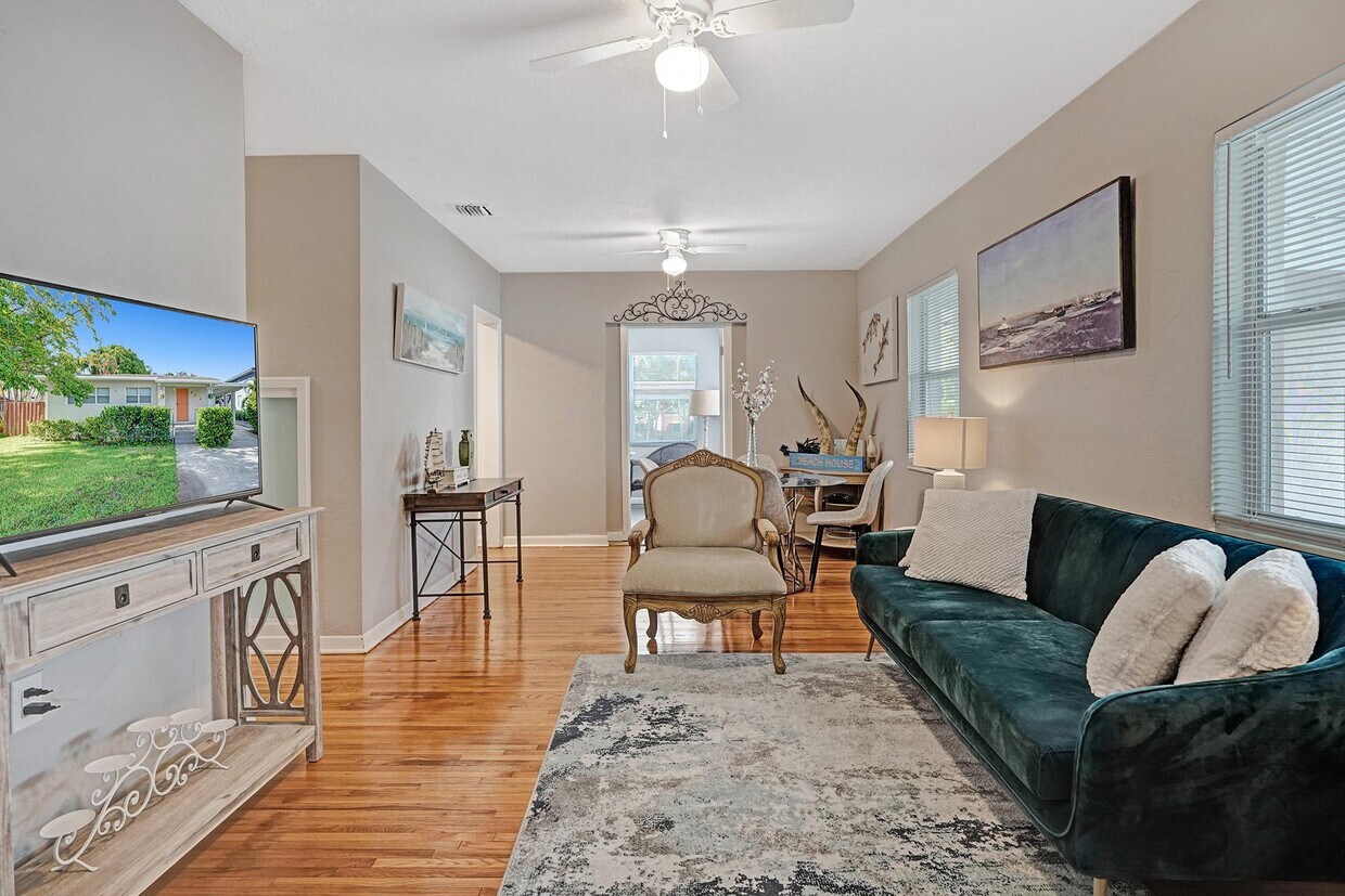Photo - 804 NW 19th St (Fort Lauderdale, FL)