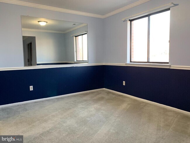 Building Photo - 1104 Lisadale Cir
