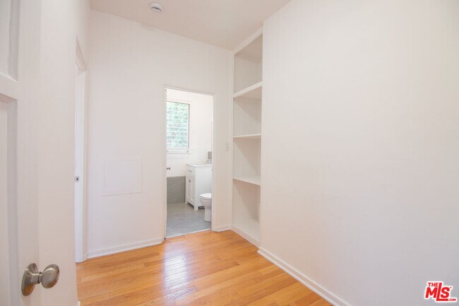 Building Photo - 1201 N Crescent Heights Blvd