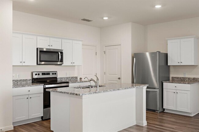 Building Photo - 640 Gemsbok Rd