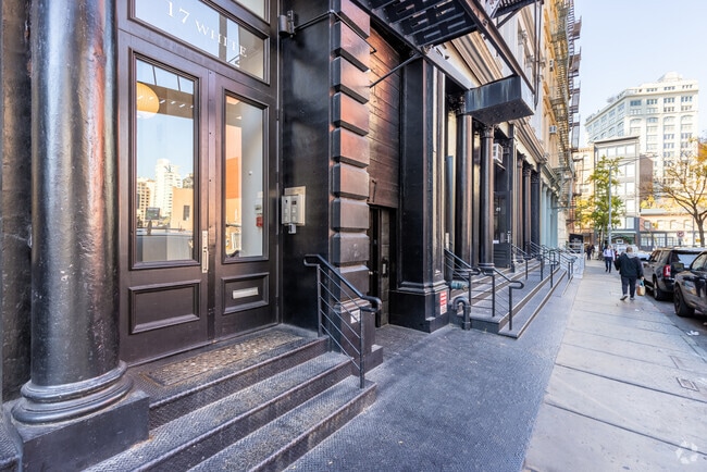 Entrance - 13-19 White St