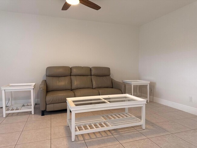 Building Photo - 358 Normandy H