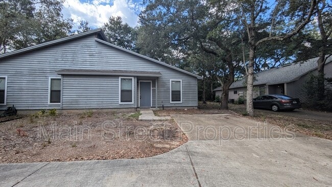 Building Photo - 9565 Sunnehanna Blvd
