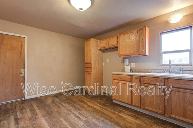 Foto del edificio - 1409 Tilford Ave