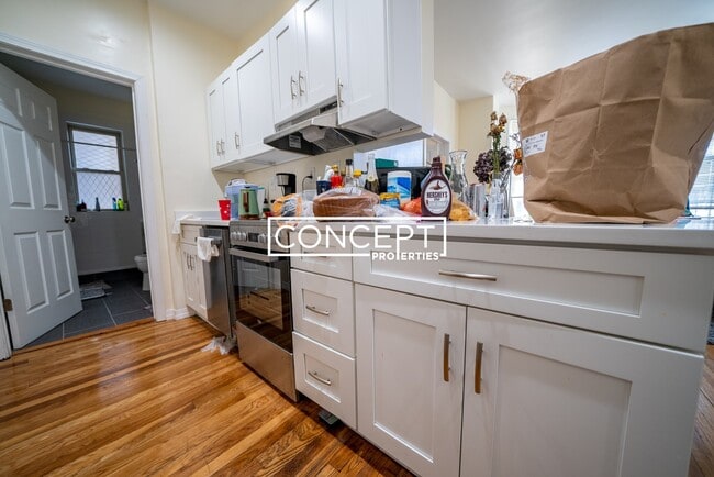 Foto del edificio - 879 Beacon St