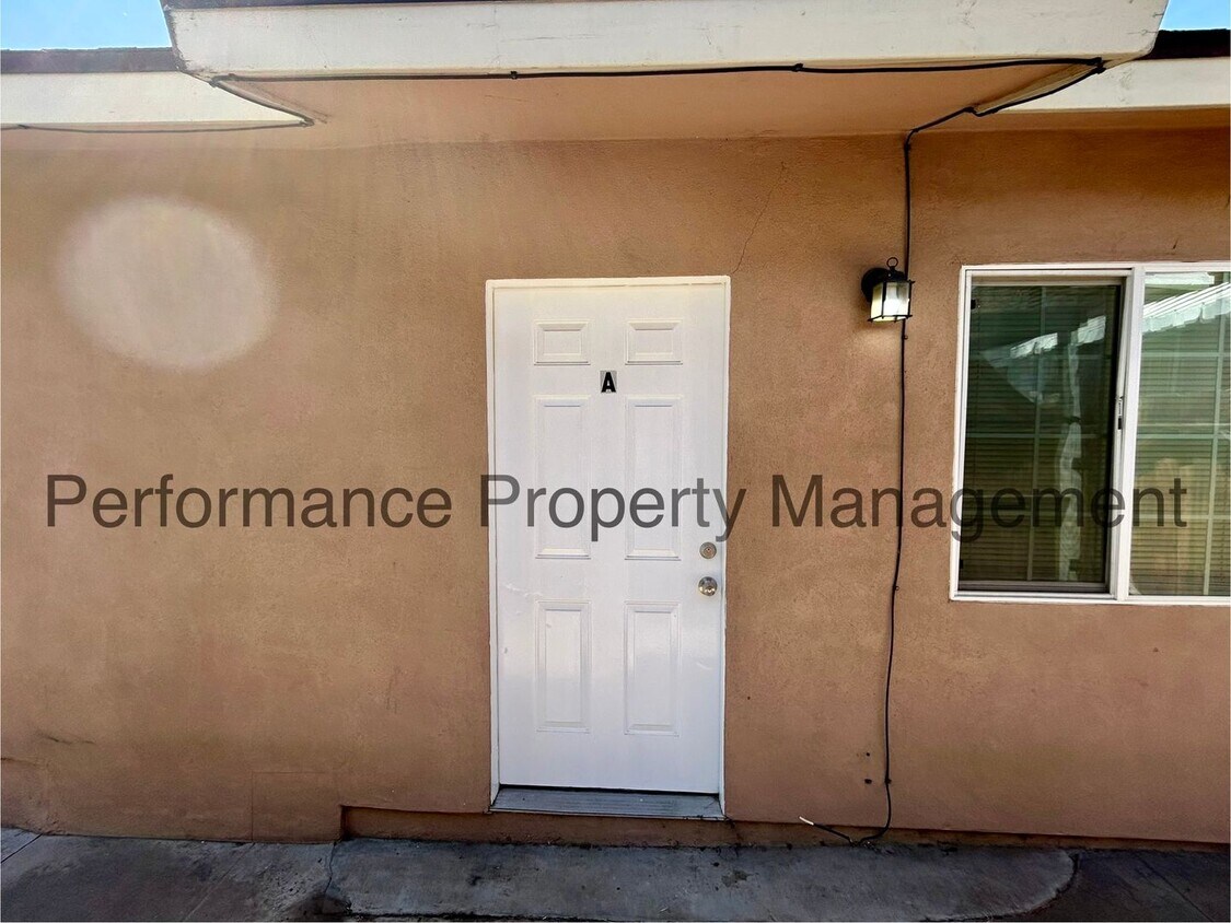 Foto principal - 615 Flower St