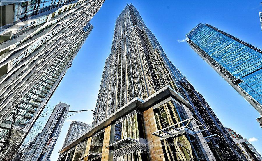 Photo principale - 11-5011 Yorkville Ave