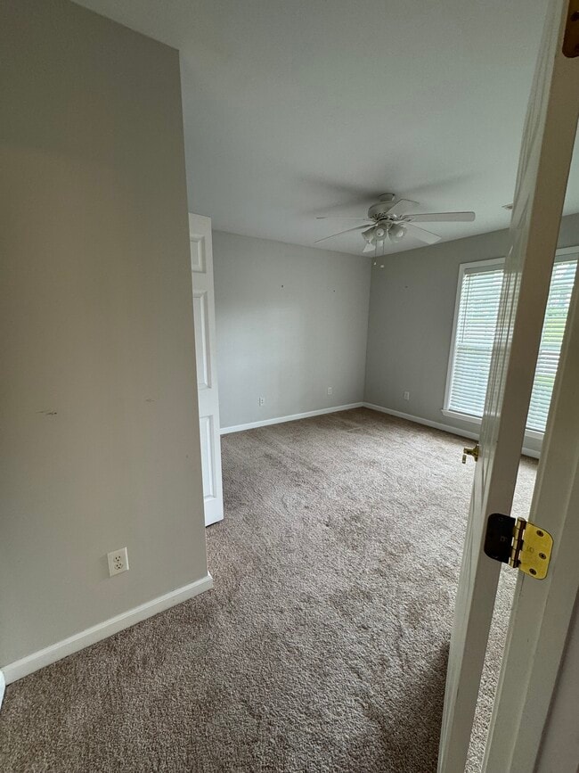 Building Photo - 224 Brookside Dr