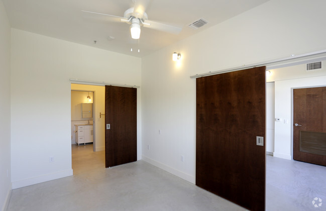 1 Bedroom Cypress - The Eight Forty