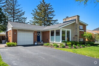 Building Photo - 411 Huntington Ln