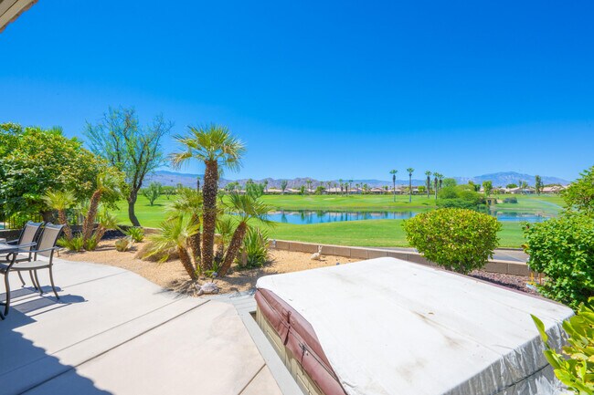 Foto del edificio - 45233 Big Canyon St