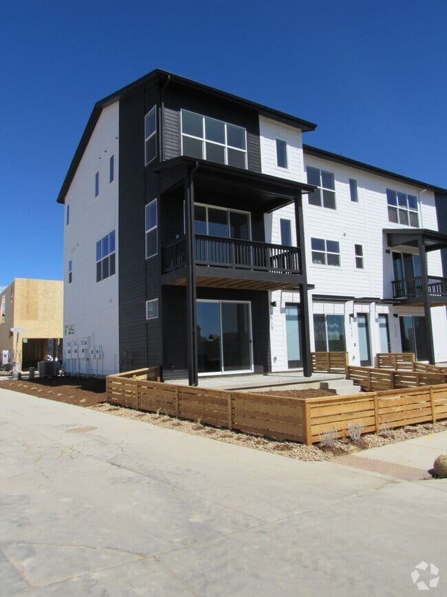 Building Photo - 2729 W 167th Pl