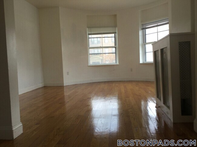 Foto del edificio - 119 Washington St