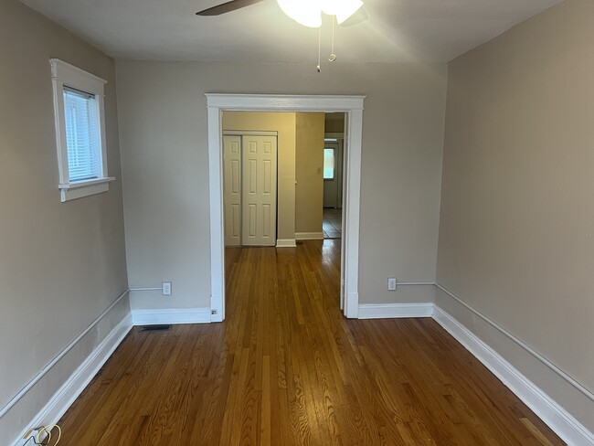 Living Room - 6019 Scanlan Ave