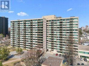 Building Photo - 555 Brittany Dr