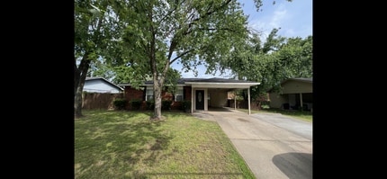 Building Photo - 1400 Bon Air St