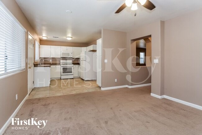 Building Photo - 9135 Green Frost Dr