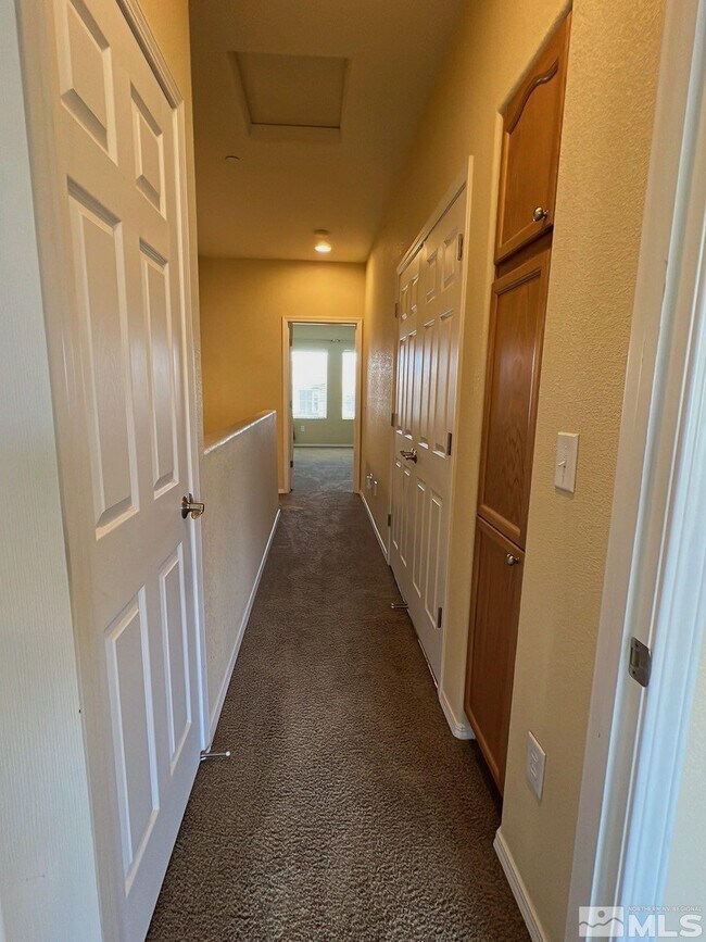 Foto del edificio - 3072 Sterling Ridge Cir