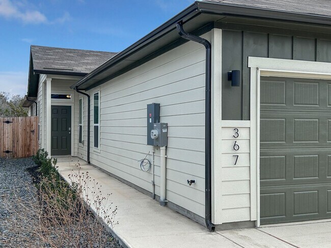 Building Photo - 2024 New Construction Duplex off Potranco | 3/2 + Washer/Dryer