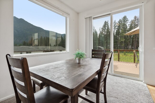 Foto del edificio - 228 Jensen Rd