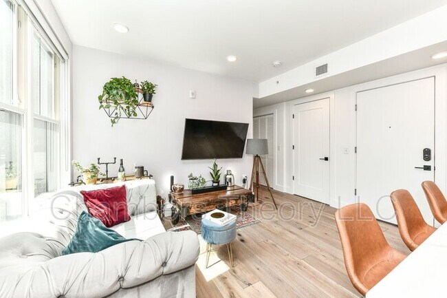 Foto del edificio - 1245 N Pierce St