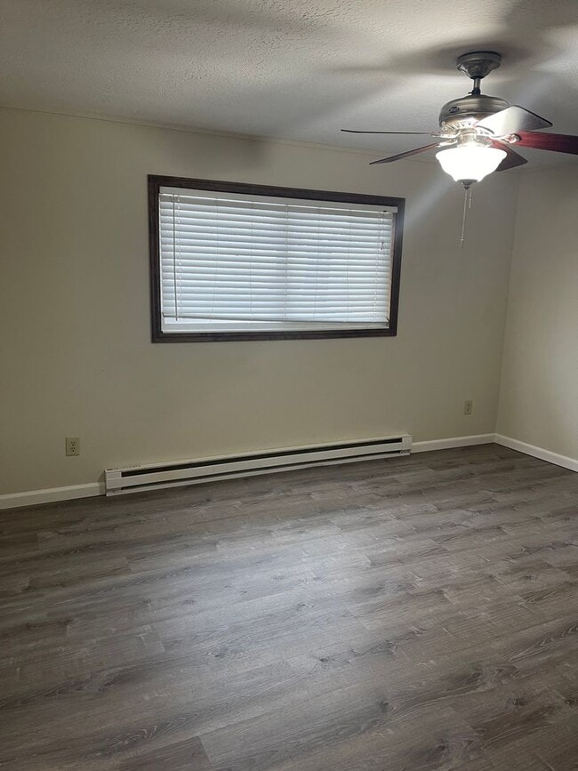 Building Photo - Duplex