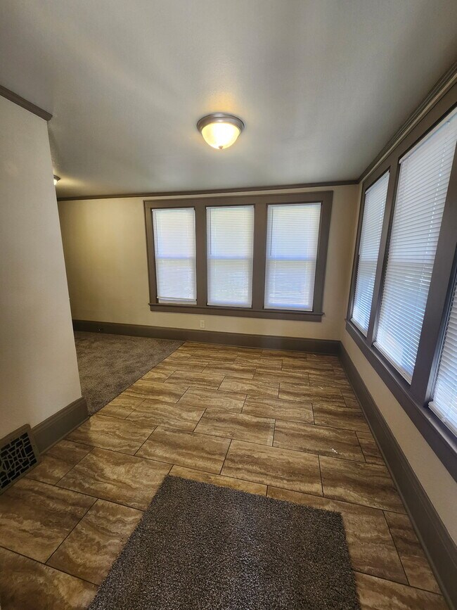 Building Photo - 2767 N 46th St